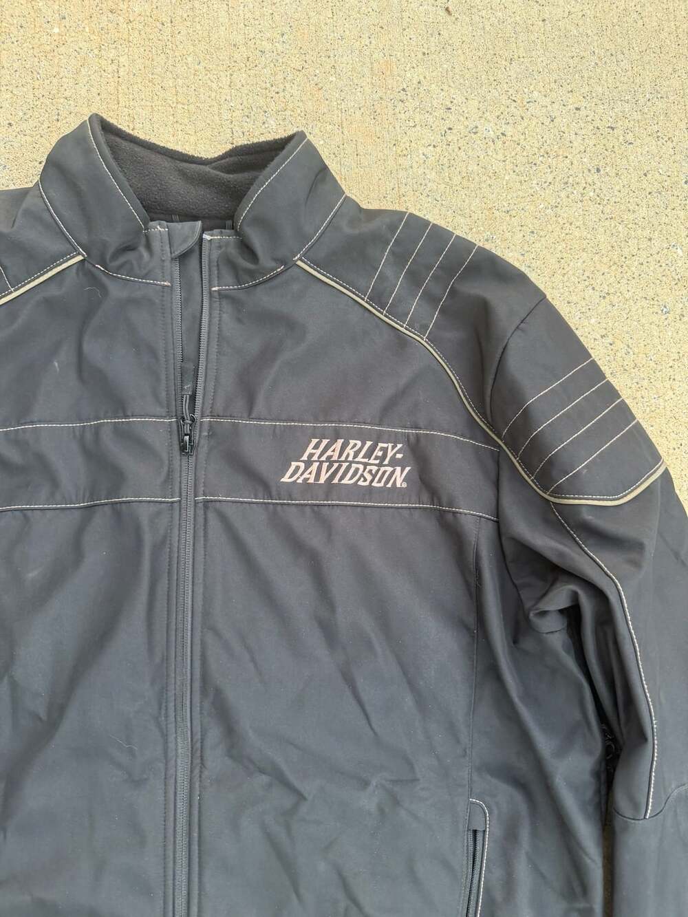 Harley-Davidson Black Soft Shell Motorcycle Riding Jacket with Pink Lettering - Picture 3 of 9
